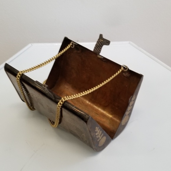 Vintage Brass Zebra Box Purse with Chain – African Safari-Inspired Bag - Picture 4 of 7